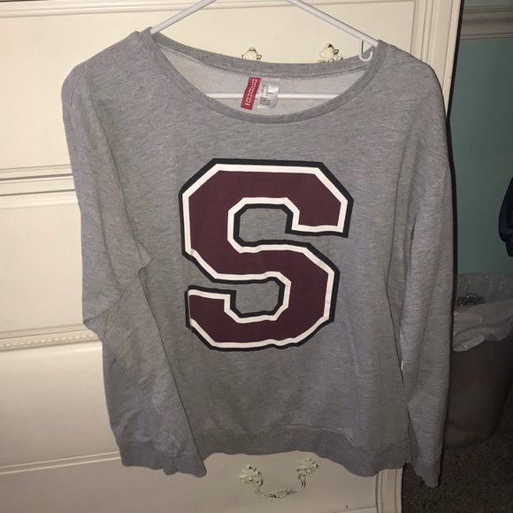 Stanford Sweater/Sweatshirt - Picture 1 of 2